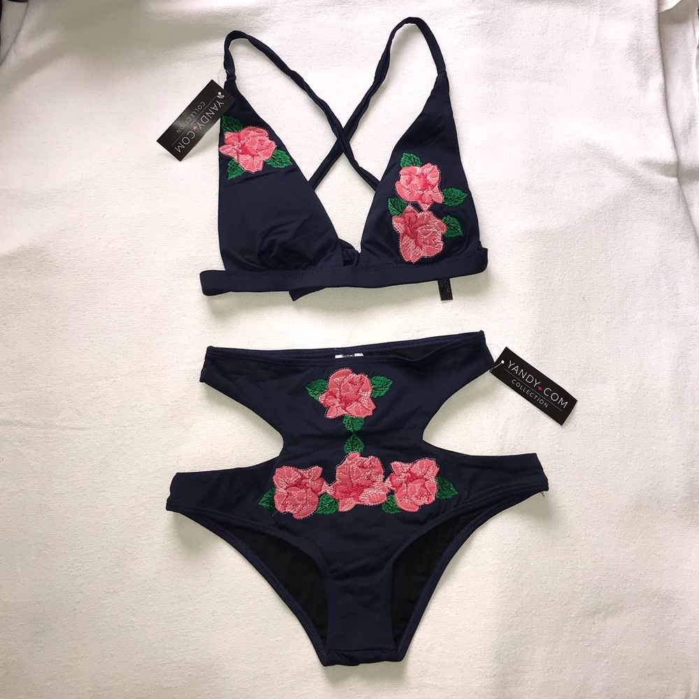 NWT Floral Bikini